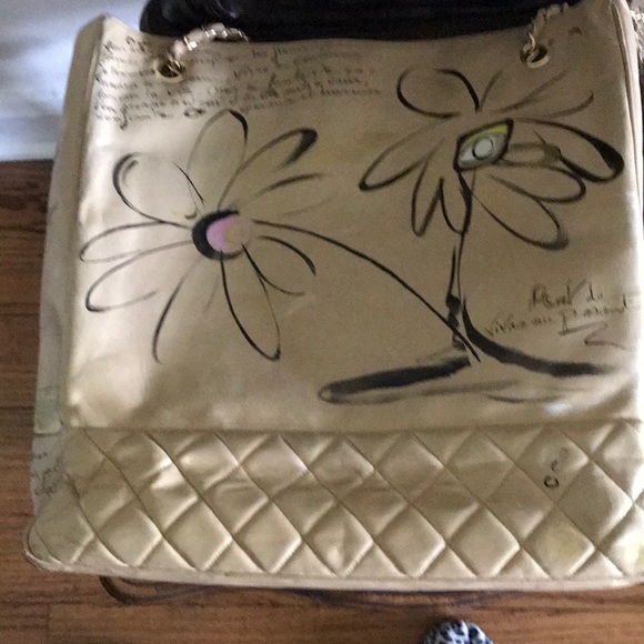 RARE Collector Paris only CHANEL all Handpainted❤️ - Picture 2 of 16